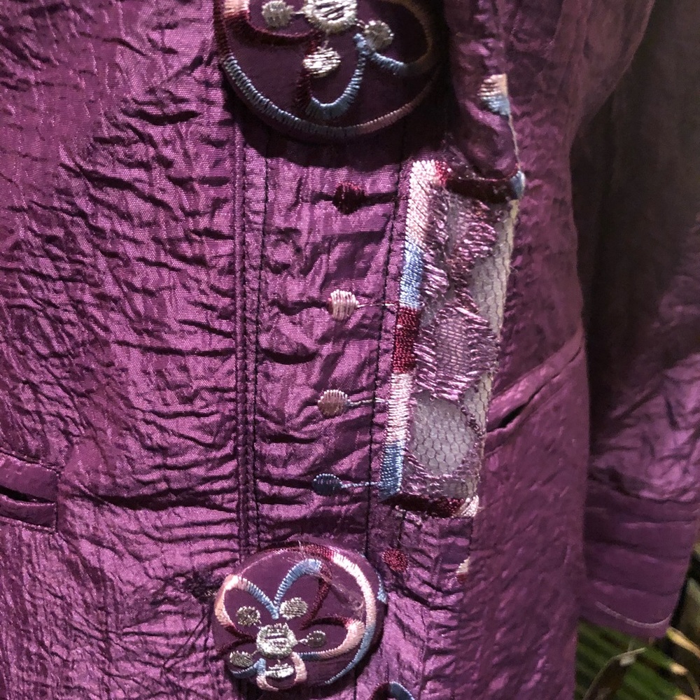 Skirt suit - Picture 7 of 8